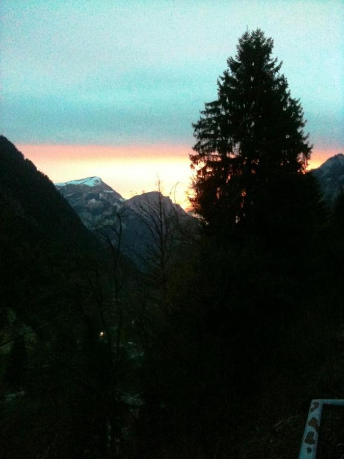 Hotel Stalden Lutschental Exterior photo